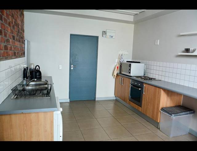 1 BEDROOM PROPERTY TO RENT IN SALT RIVER